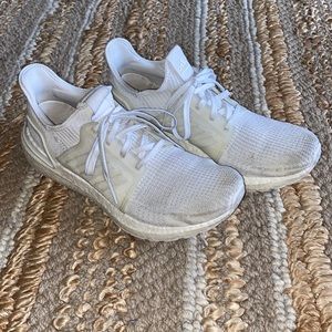 Adidas Ultraboost 19– white